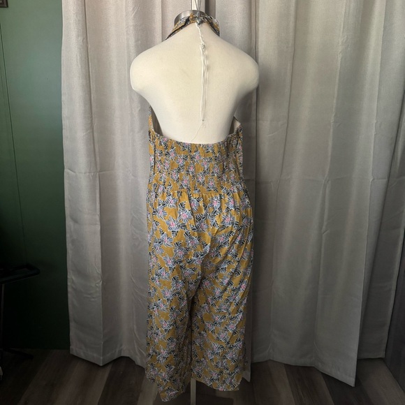 ModCloth Floral Collared Halter Neck Romper - Picture 3 of 6